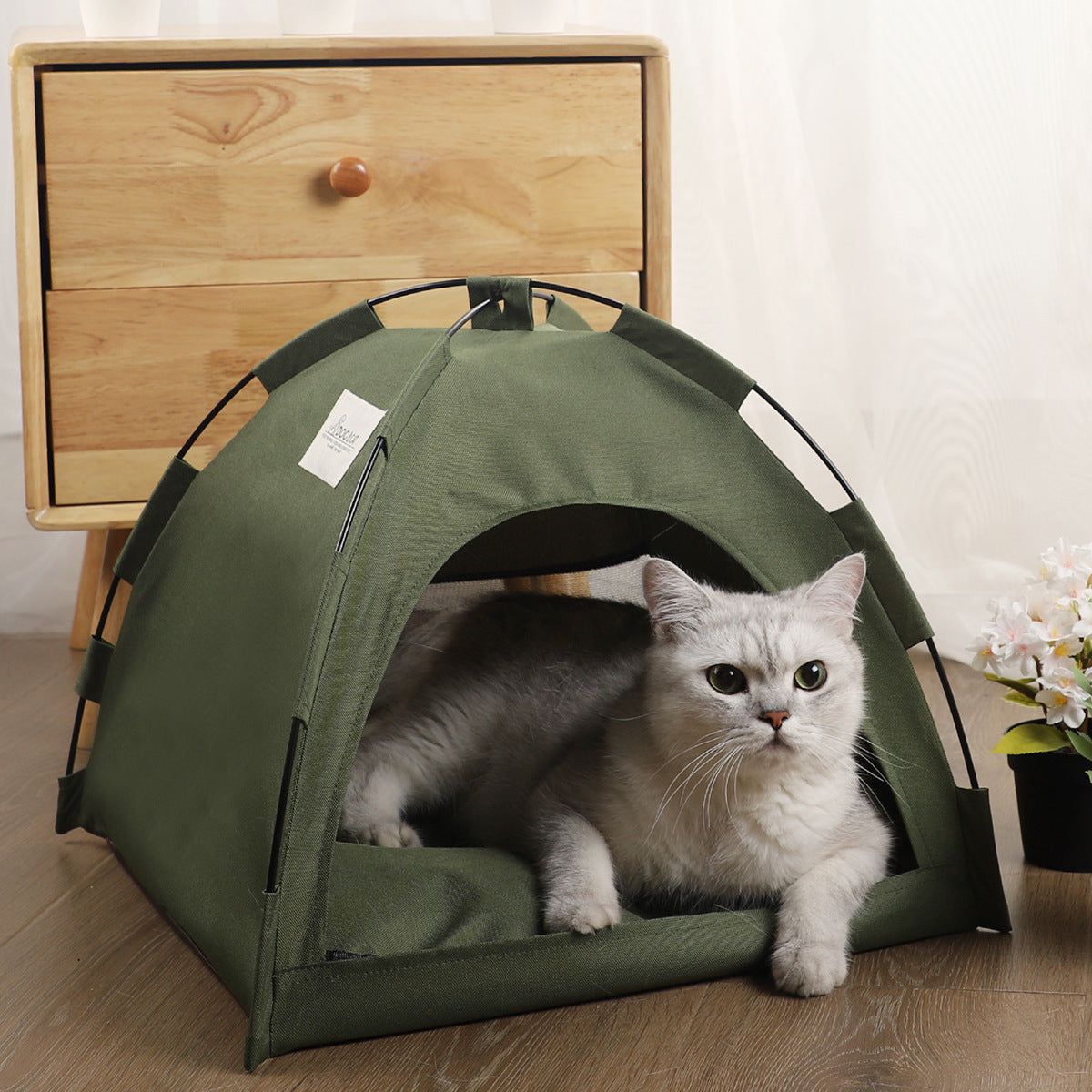 Cozy Pet Tent with Cooling Pad