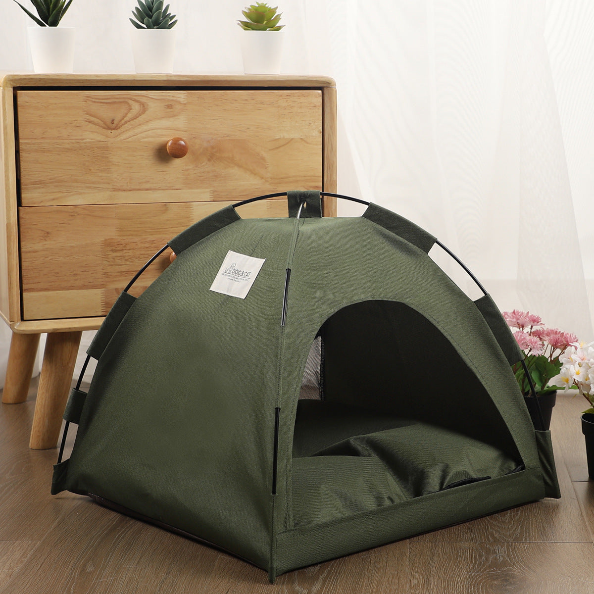 Cozy Pet Tent with Cooling Pad